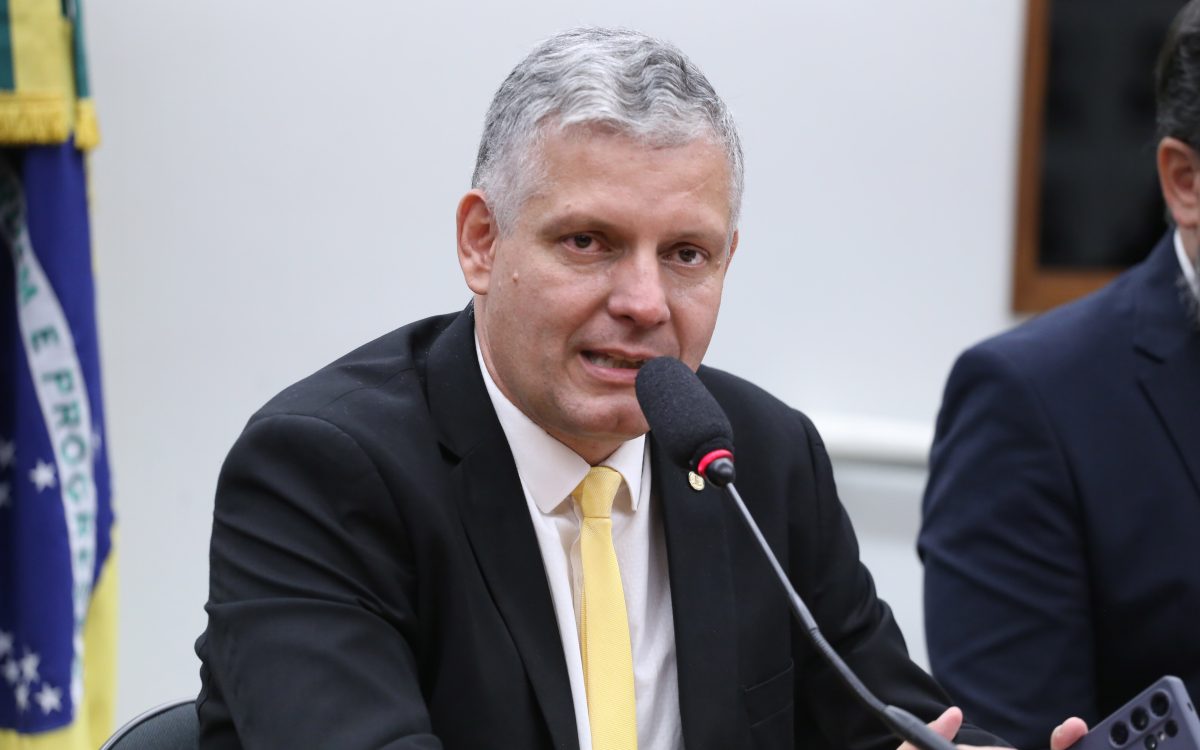 Deputado Dr. Frederico em pronunciamento na Câmara dos Deputados