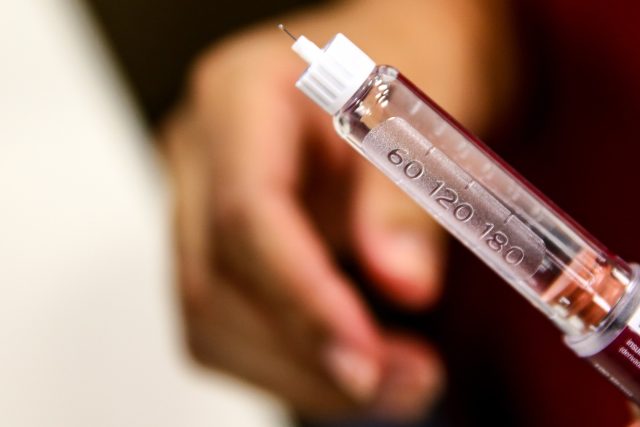 Anvisa proíbe canetas emagrecedoras sem registro vendidas na internet
